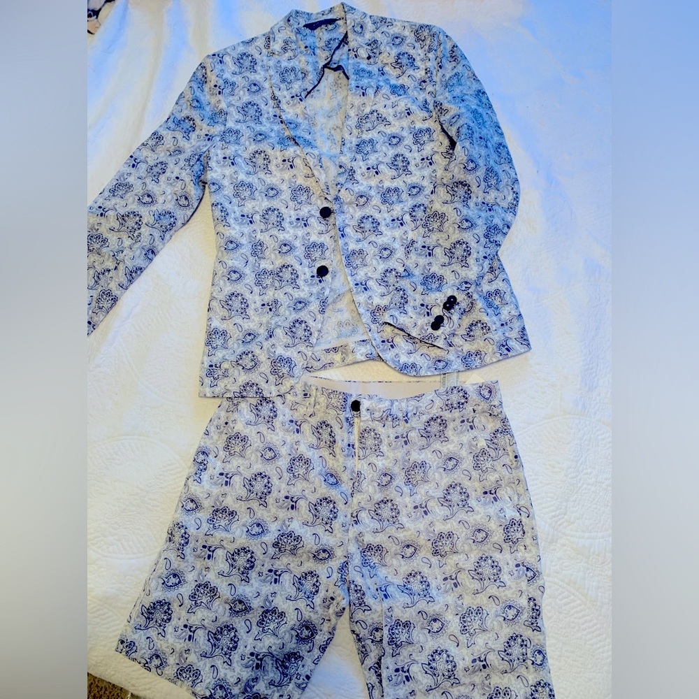 Zara Linen Mens Suit with summer design.